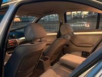 Gebraucht BMW 323 170 PS (125 kW) 1999 Silber Limousine