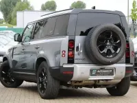 Gebraucht Land Rover Defender HSE 301 PS (221 kW) 2021 Eiger grey SUV