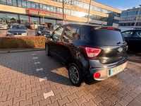 Gebraucht Hyundai i10 Passion 67 PS (49 kW) 2018 Schwarz Kleinwagen