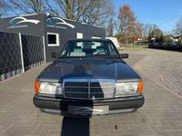 Gebraucht Mercedes 190 122 PS (89 kW) 1993 Grau Limousine