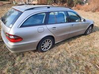 Gebraucht Mercedes E220 Avantgarde 170 PS (125 kW) 2007 Andere farben Kombi
