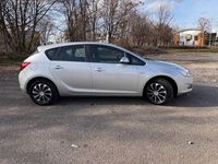 Gebraucht Opel Astra 87 PS (63 kW) 2011 Silber Limousine