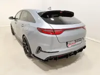 Gebraucht Kia ProCeed Sport 204 PS (150 kW) 2022 (css) lunarsilber met. Kleinwagen