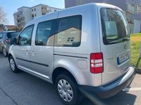 Gebraucht VW Caddy Trendline 102 PS (75 kW) 2012 Silber Van / Kleinbus