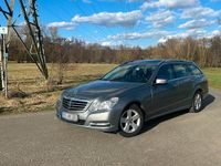 Gebraucht Mercedes E250 204 PS (150 kW) 2010 Grau Kombi
