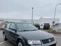 Gebraucht VW Passat 101 PS (74 kW) 2001 Blau Limousine
