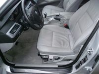 Gebraucht BMW 523 190 PS (139 kW) 2007 Silber metallic Limousine