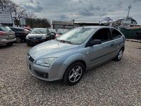 Gebraucht Ford Focus Ghia 101 PS (74 kW) 2005 Silber Limousine