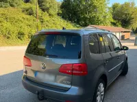 Gebraucht VW Touran 140 PS (102 kW) 2011 Grau Van / Kleinbus
