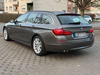 Gebraucht BMW 520 184 PS (135 kW) 2014 Silber Kombi