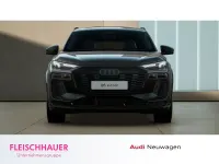 Neu Audi Q6 e-tron Business 314 kW (428 PS) 2026 Grau SUV