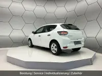 Neu Dacia Sandero Essentiel 110 PS (80 kW) 2026 Weiß Limousine