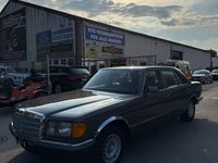 Gebraucht Mercedes 380 204 PS (150 kW) 1985 Grau Limousine