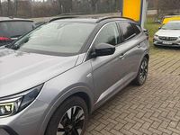 Gebraucht Opel Grandland X Business Elegance 181 PS (133 kW) 2022 Kontrast grau/quarz silber SUV