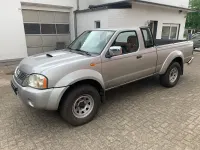 Gebraucht Nissan Navara 133 PS (97 kW) 2003 Silber Pickup