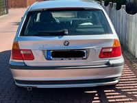 Gebraucht BMW 320 150 PS (110 kW) 2000 Silber Kombi