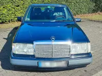 Gebraucht Mercedes E260 160 PS (117 kW) 1992 Blau Limousine