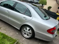 Gebraucht Mercedes E240 177 PS (130 kW) 2002 Silber Limousine