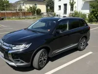 Używany Mitsubishi Outlander Top 150 KM (110 kW) 2018 Czarny SUV