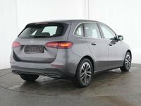 Gebraucht Mercedes 220 190 PS (139 kW) 2024 Lack mountaingrau (metallic) Limousine