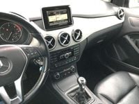 Gebraucht Mercedes B180 109 PS (80 kW) 2013 Schwarz Van / Kleinbus