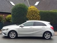 Gebraucht Mercedes A180 109 PS (80 kW) 2014 Silber Limousine