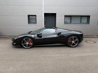 Neu Ferrari 296 829 PS (609 kW) 2025 Schwarz Cabrio