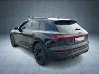 Second-hand Audi Q8 e-tron S-Line 250 kW (340 CP) 2023 Negru SUV