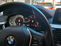 Gebraucht BMW 520 Luxury Line 190 PS (139 kW) 2018 Blau Kombi