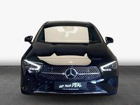 Gebraucht Mercedes CLA200 163 PS (119 kW) 2025 Nachtschwarz Kombi