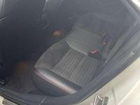 Gebraucht Mercedes CLA200 AMG line 156 PS (114 kW) 2016 Weiß Limousine