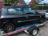 Używany Renault Clio II Authentique 75 KM (55 kW) 2003 Czarny Hatchback