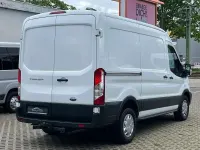 Gebraucht Ford Transit 131 PS (96 kW) 2019 Weiß Van / Kleinbus