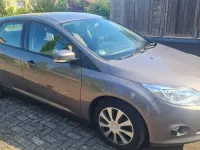 Gebraucht Ford Focus Trend 101 PS (74 kW) 2014 Braun Limousine