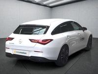 Gebraucht Mercedes CLA200 163 PS (119 kW) 2025 Weiß Limousine