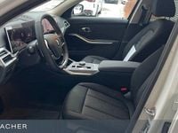 Gebraucht BMW 318 156 PS (114 kW) 2025 Weiß Limousine