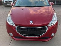 Gebraucht Peugeot 208 Active 68 PS (50 kW) 2015 Kleinwagen