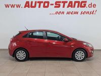 Gebraucht Hyundai i30 Classic 101 PS (74 kW) 2015 Rot Limousine