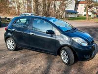 Gebraucht Toyota Yaris 69 PS (50 kW) 2011 Schwarz Kleinwagen