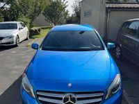 Gebraucht Mercedes A180 Urban 122 PS (89 kW) 2012 Blau Limousine