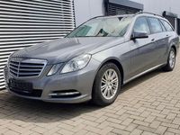 Gebraucht Mercedes E220 Elegance 170 PS (125 kW) 2012 Grau Kombi
