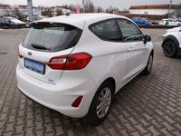 Gebraucht Ford Fiesta Trend 71 PS (52 kW) 2019 Frostweiß Kleinwagen