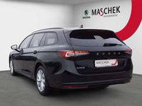 Gebraucht Skoda Superb Selection 150 PS (110 kW) 2024 Onyx schwarz metallic Kombi