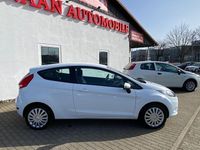 Gebraucht Ford Fiesta Trend 60 PS (44 kW) 2010 Weiß Kleinwagen
