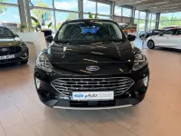 Gebraucht Ford Kuga Titanium 150 PS (110 kW) 2022 Schwarz SUV