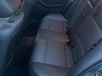 Gebraucht BMW 318 143 PS (105 kW) 2004 Grau Limousine