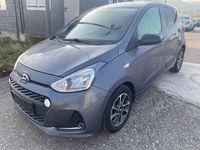 Gebraucht Hyundai i10 Passion 87 PS (63 kW) 2018 Grau Kleinwagen