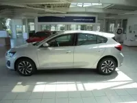 Używany Ford Focus Titanium 125 KM (91 kW) 2025 Srebrny Sedan/Limuzyna