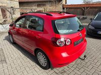 Gebraucht VW Golf VI Trendline 105 PS (77 kW) 2010 Tornadorot Kleinwagen