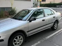 Gebraucht Mitsubishi Carisma 103 PS (75 kW) 2000 Silber Limousine